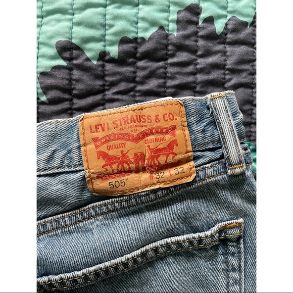 Levi • - Picture 3 of 5